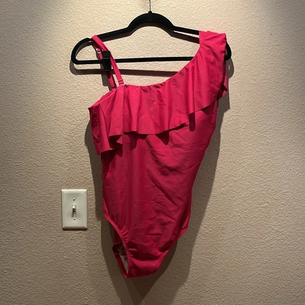 New Kona Sol Women’s Magenta Pink One Shoulder Ruffle Suit 14 NWOT